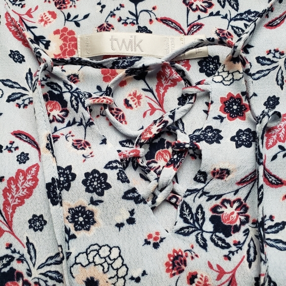 🖤 2/30$ 🖤 Blue cami, camisole top with flowers - Picture 2 of 5